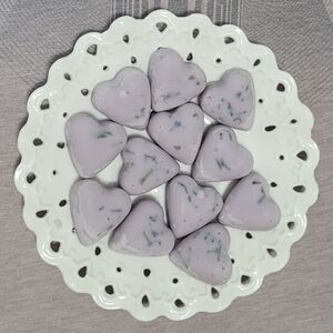 Handmade Lavender Scented Soy  Wax Melts with Lavender Buds